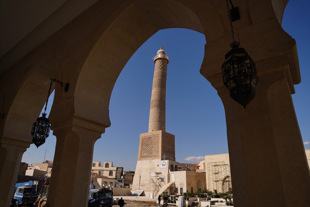 Musul’da DEAŞ’ın yıktığı Selçuklu mirası Hadba Minaresi'nin restorasyonu tamamlandı