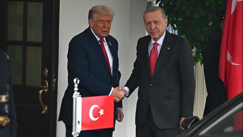 Türkiye Cumhurbaşkanı Erdoğan ABD Başkanı Trump ile görüştü