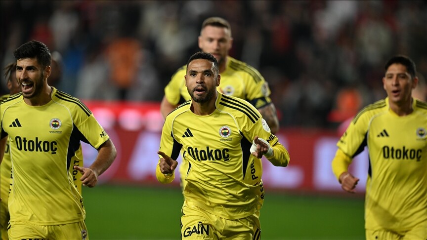 Fenerbahçe, Gaziantep FK'yi 4 golle geçti