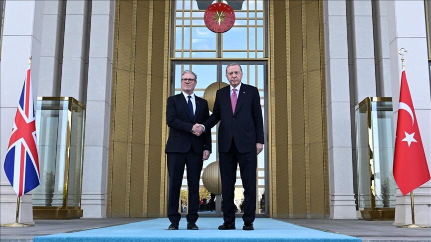 Türkiye Cumhurbaşkanı Erdoğan, İngiltere Başbakanı Starmer'i resmi törenle karşıladı