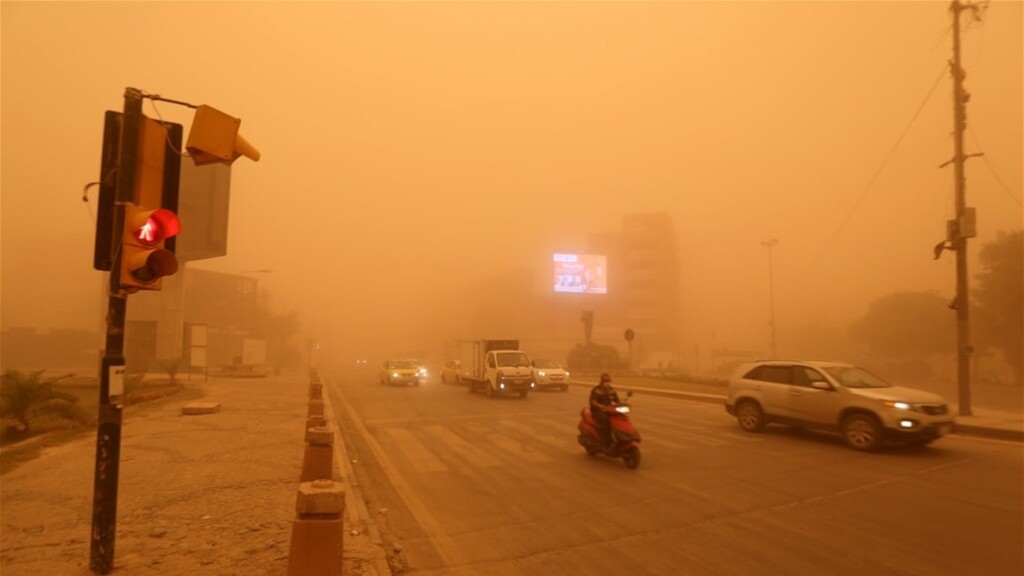 Irak’ta toz fırtınası ve sıcaklık artışı