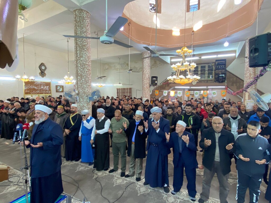 Kerkük'te Kahramanmaraş merkezli depremde hayatını kaybedenler için gıyabi cenaze namazı kılındı