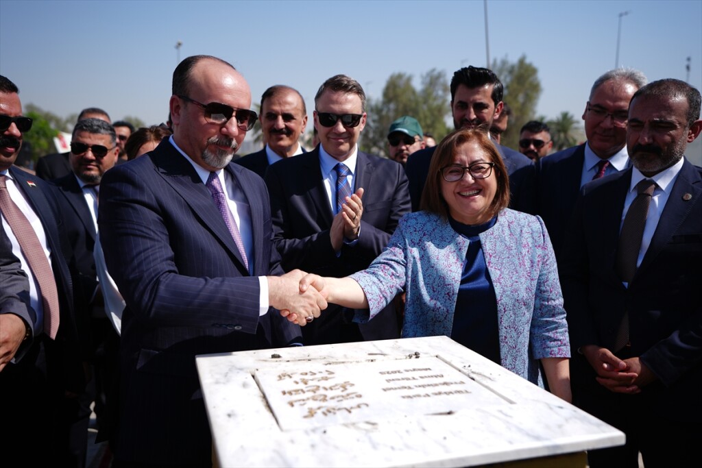 Gaziantep Büyükşehir Belediyesi, Bağdat'a 5 bin zeytin ve incir fidanı hediye etti