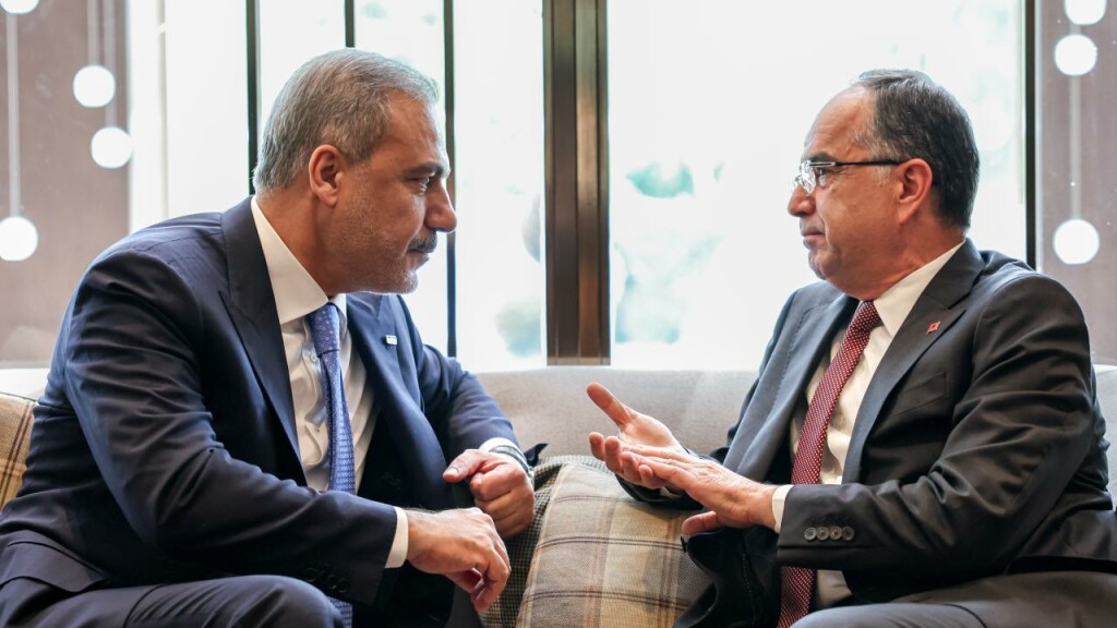 Türkiye Dışişleri Bakanı Hakan Fidan Arnavutluk Cumhurbaşkanı Begay ile görüştü
