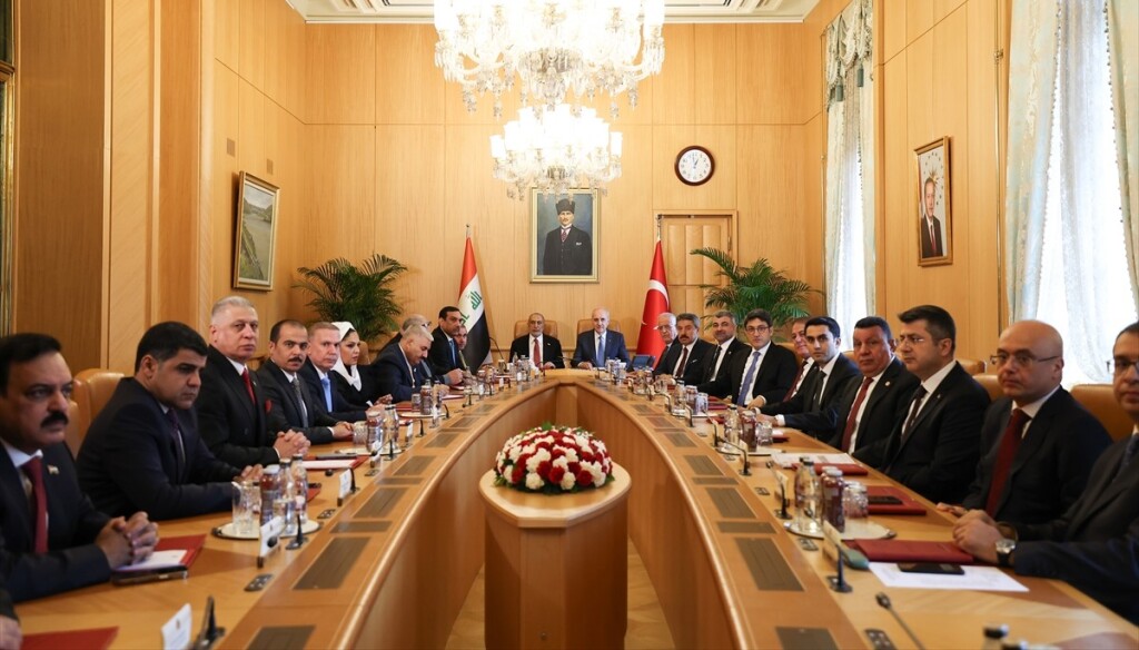 TBMM Başkanı Kurtulmuş, Irak Temsilciler Meclisi Başkanı Meşhedani ile ortak basın toplantısı düzenledi