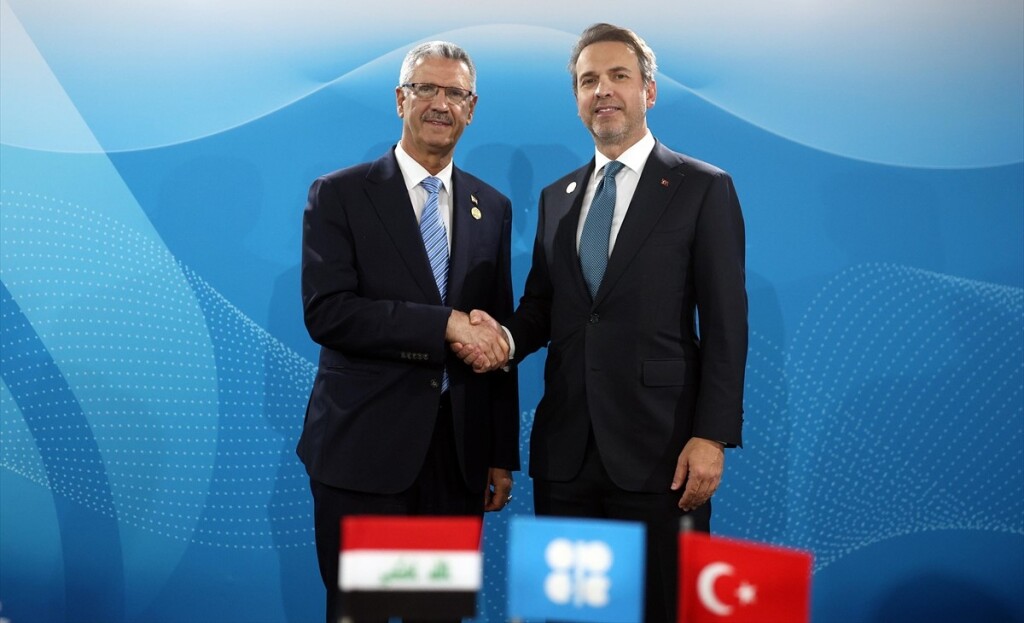 Petrol Bakanı Abdulgani, Türkiye Enerji ve Tabii Kaynaklar Bakanı Bayraktar ile görüştü