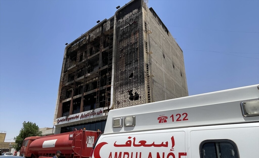 Kut'ta alışveriş merkezindeki yangında can kaybı 61’e yükseldi