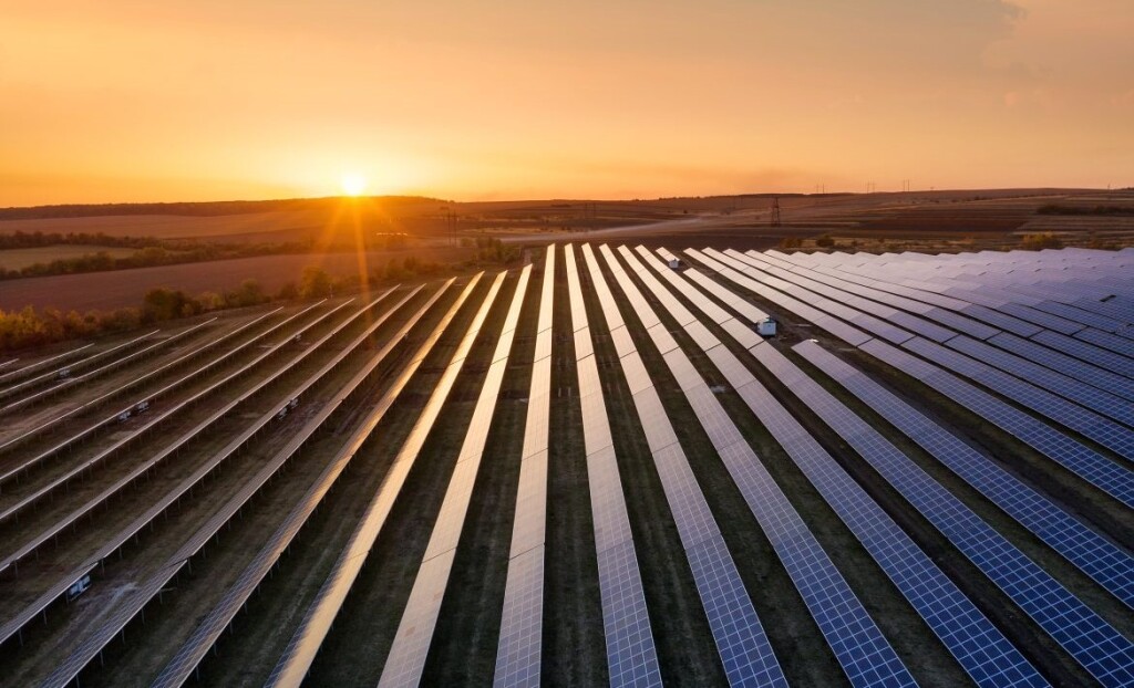 Küresel güneş enerjisi kurulumları yılın ilk yarısında yüzde 64 arttı