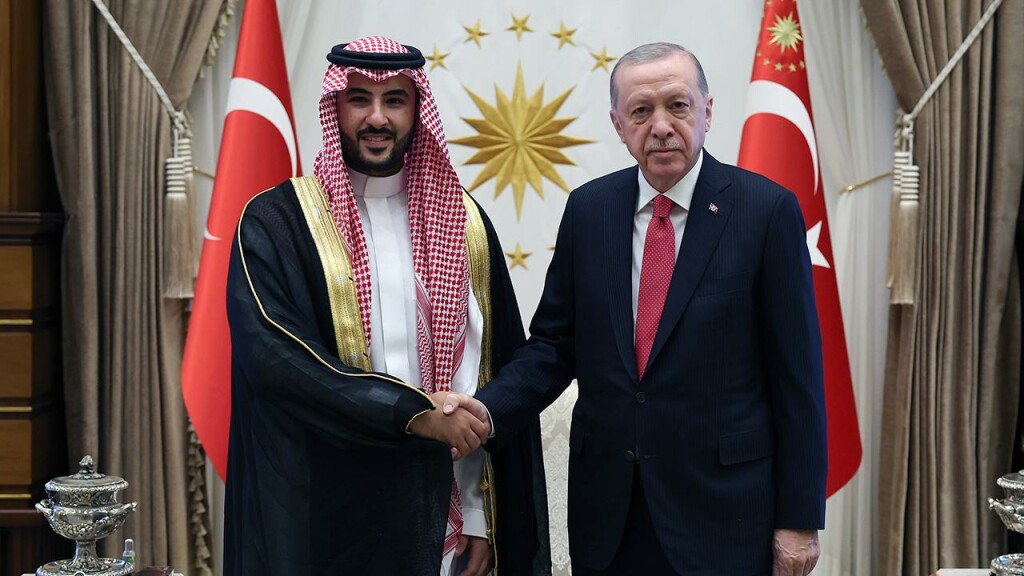 Türkiye Cumhurbaşkanı Erdoğan, bin Selman'ı kabul etti
