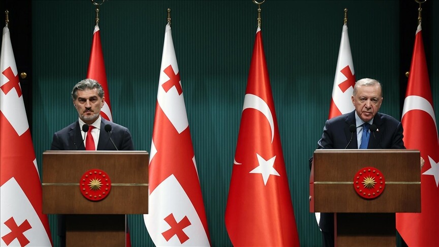 Türkiye Cumhurbaşkanı Erdoğan: Bakü-Tiflis-Kars Demiryolu'nun tam kapasite çalışmaya başlaması ehemmiyet arz etmektedir