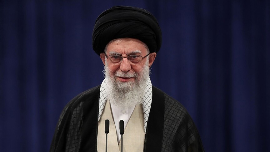İran lideri Hamaney, yüzde 40'ta kalan seçime katılım oranının beklentilerin altında olduğunu söyledi