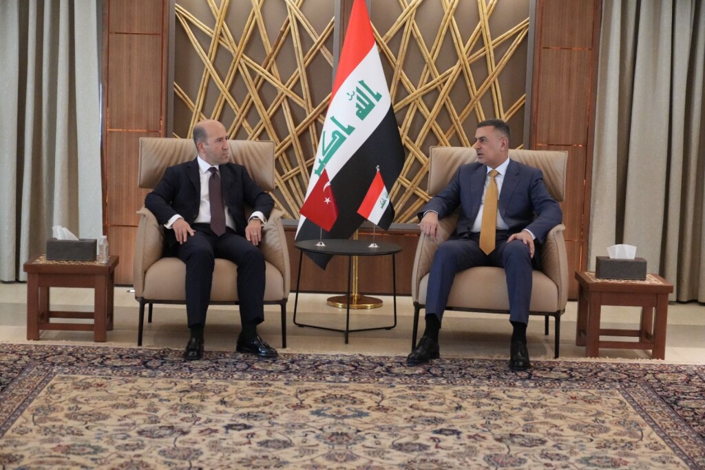 Basra Valisi ile Türkiye’nin Basra Başkonsolosu bir araya geldi