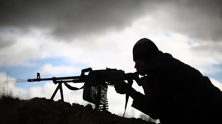 Irak: Terör örgütü DEAŞ, Suriye ordusuna ait silahları ele geçirdi