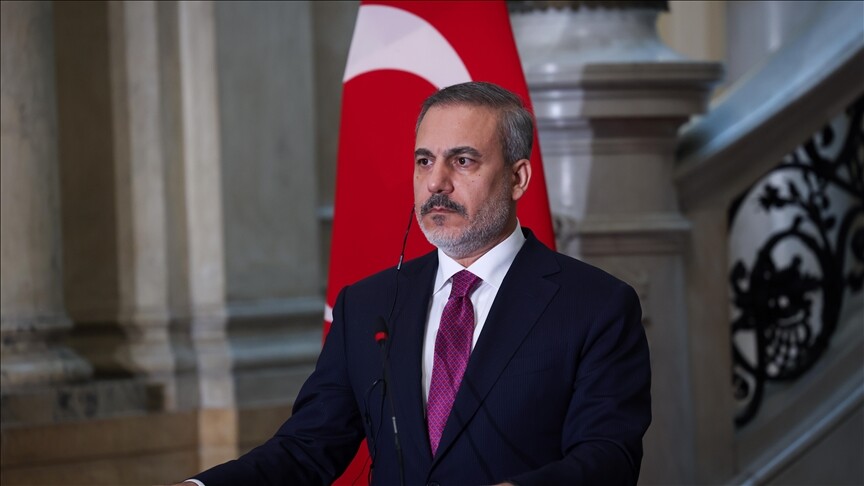 Türkiye Dışişleri Bakanı Fidan'dan KKTC Dışişleri Bakanı Ertuğruloğlu'na kutlama mesajı