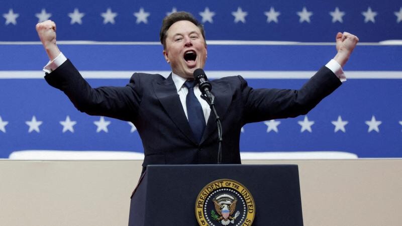 Elon Musk Trump'ın yönetiminden ayrıldı