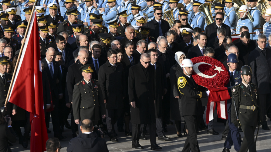 Büyük Önder Atatürk için Anıtkabir'de devlet töreni düzenlendi