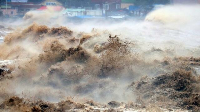 Hinnamnor Tayfunu Güney Kore'ye Ulaştı: 2 Kişi Öldü, 10 Kişi Kayboldu