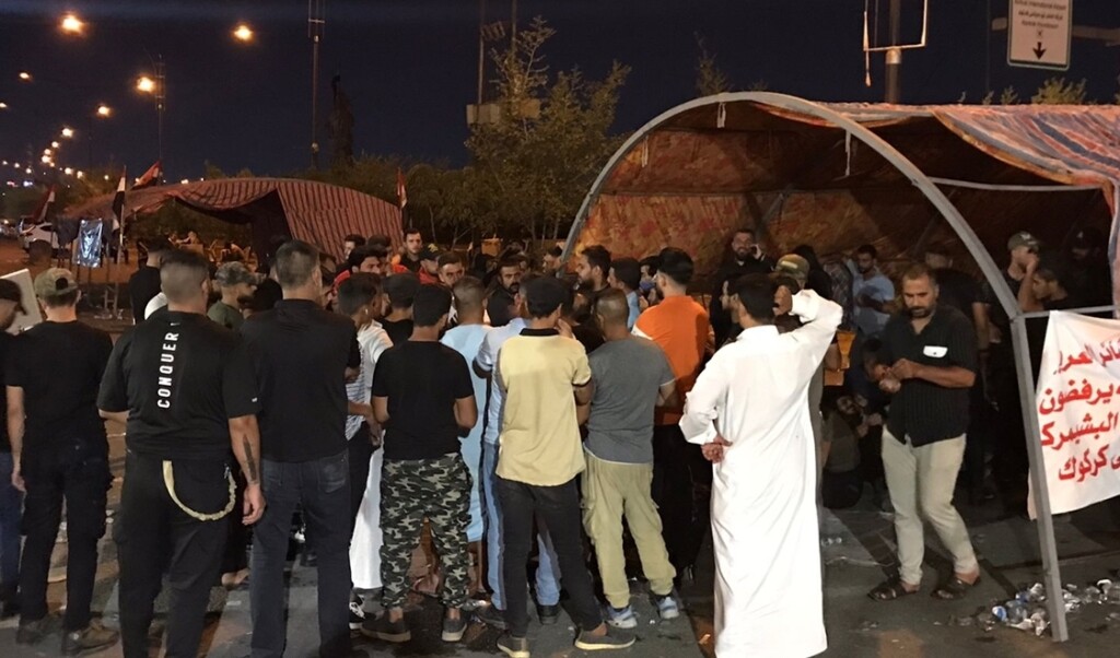 Kerkük'te Irak ordusuna bağlı karargahın KDP'ye geri verilme kararına karşı protestolar sürüyor