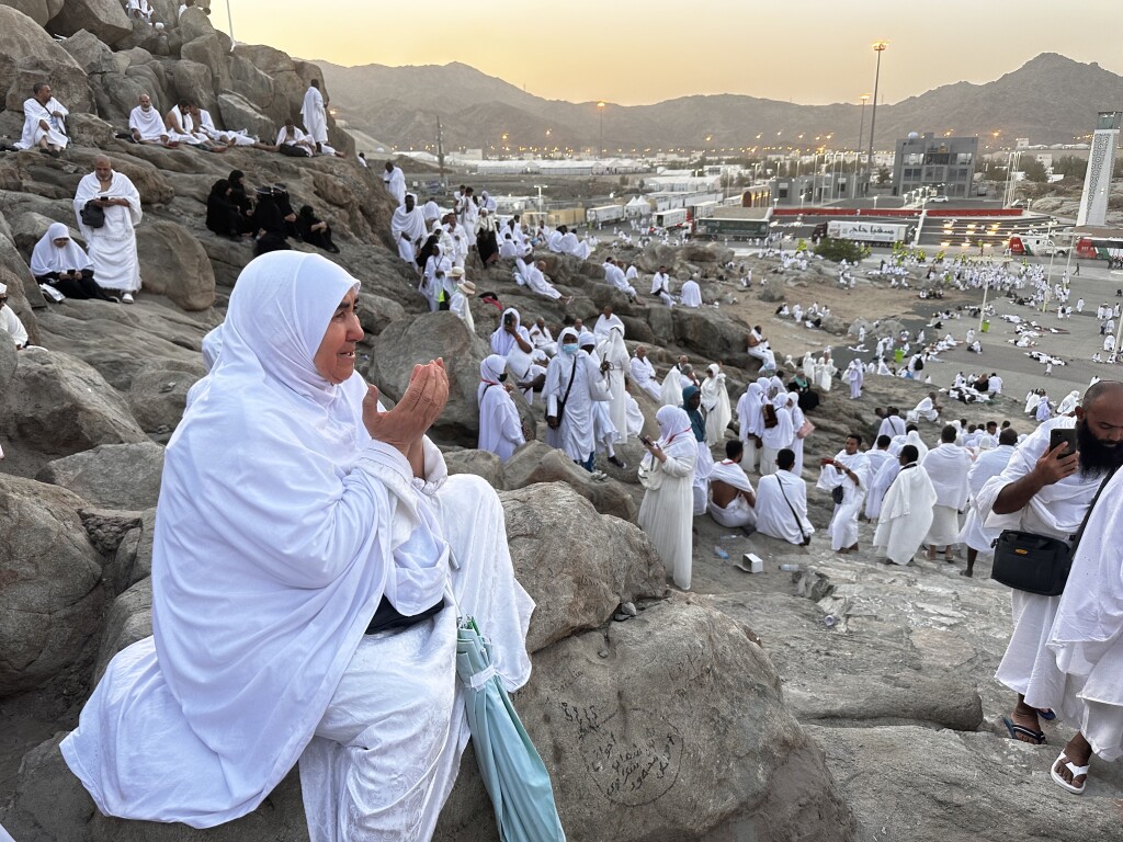 Hacı adayları Arafat'ta