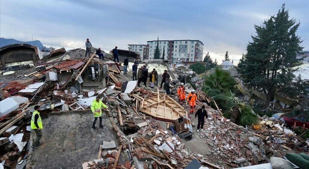 Türkiye'de depremlerde can kaybı 20 bin 665 oldu