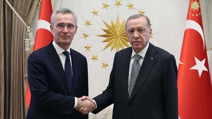 Erdoğan NATO Genel Sekreterlik görevi uzatılan Stoltenberg'i tebrik etti