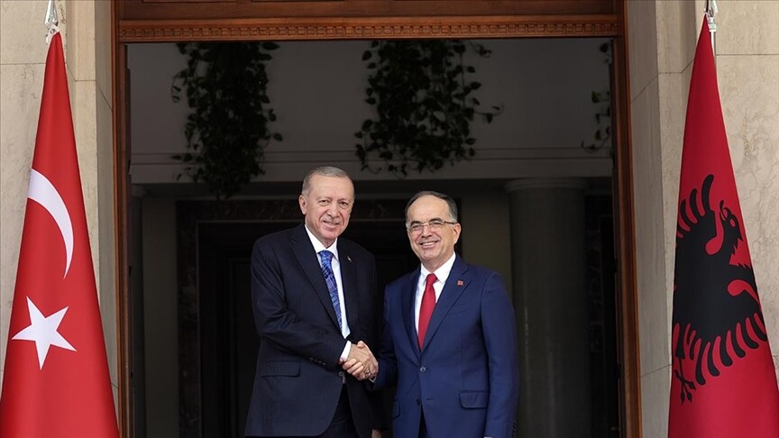 Türkiye Cumhurbaşkanı Erdoğan, Arnavutluk Cumhurbaşkanı Begay ile bir araya geldi