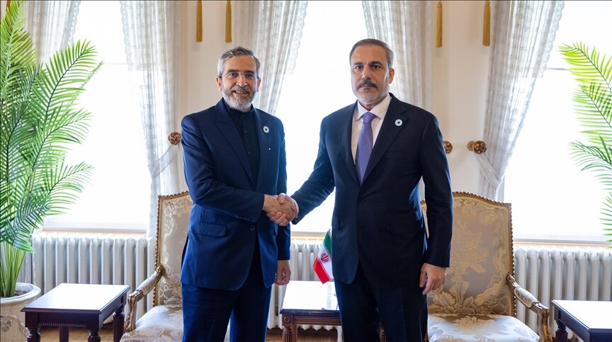 Türkiye Dışişleri Bakanı Fidan, İran Dışişleri Bakan Vekili Bakıri ile görüştü