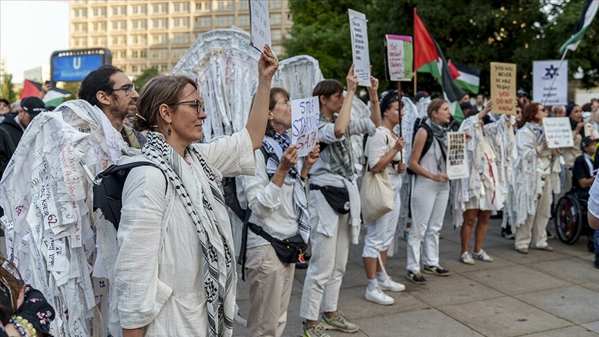 Anket: Almanların çoğunluğu, ülkelerinin Filistin’i şimdi devlet olarak tanımasından yana