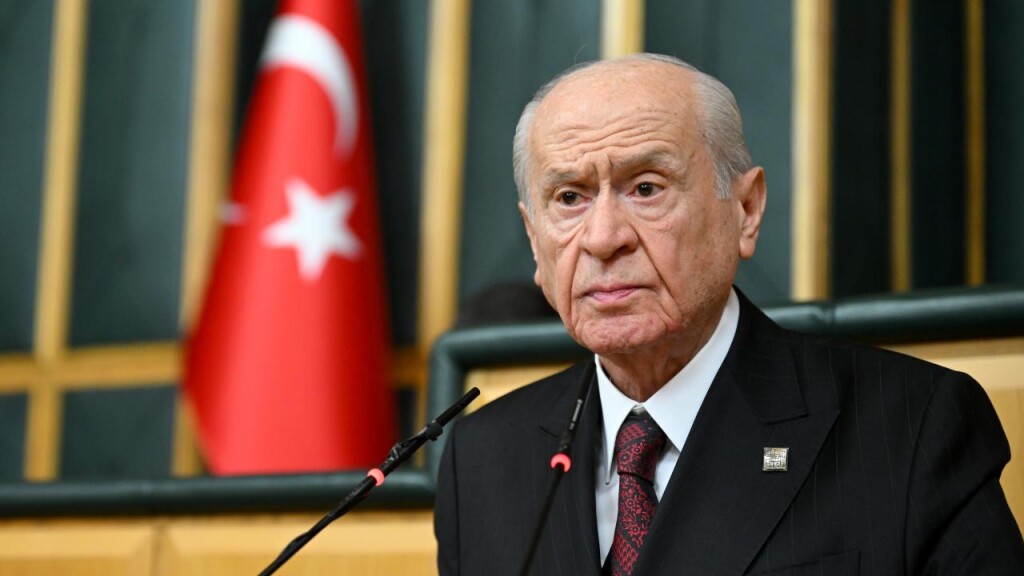 Bahçeli'den düşen uçakta hayatını kaybeden Libya askeri heyeti için başsağlığı mesajı