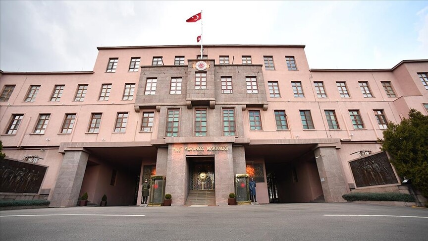 MSB: PKK ve onunla iltisaklı tüm grupların kendini feshetmesi ve silahlarını teslim etmesi gerekmektedir