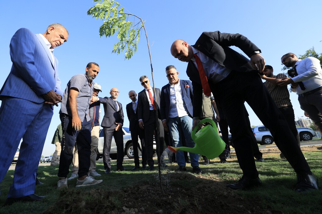 TİKA, Bağdat'ı ağaçlandırma faaliyeti kapsamında Yeşil Bölge’de fidan dikti