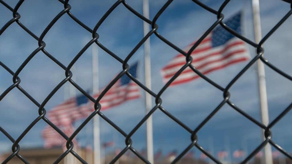 ABD'den Lübnan'daki personel ile ailelerine ülkeden ayrılmaları talimatı