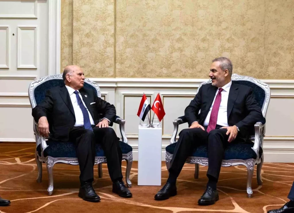 Hakan Fidan ve Fuad Hüseyin Doha'da bir araya geldi