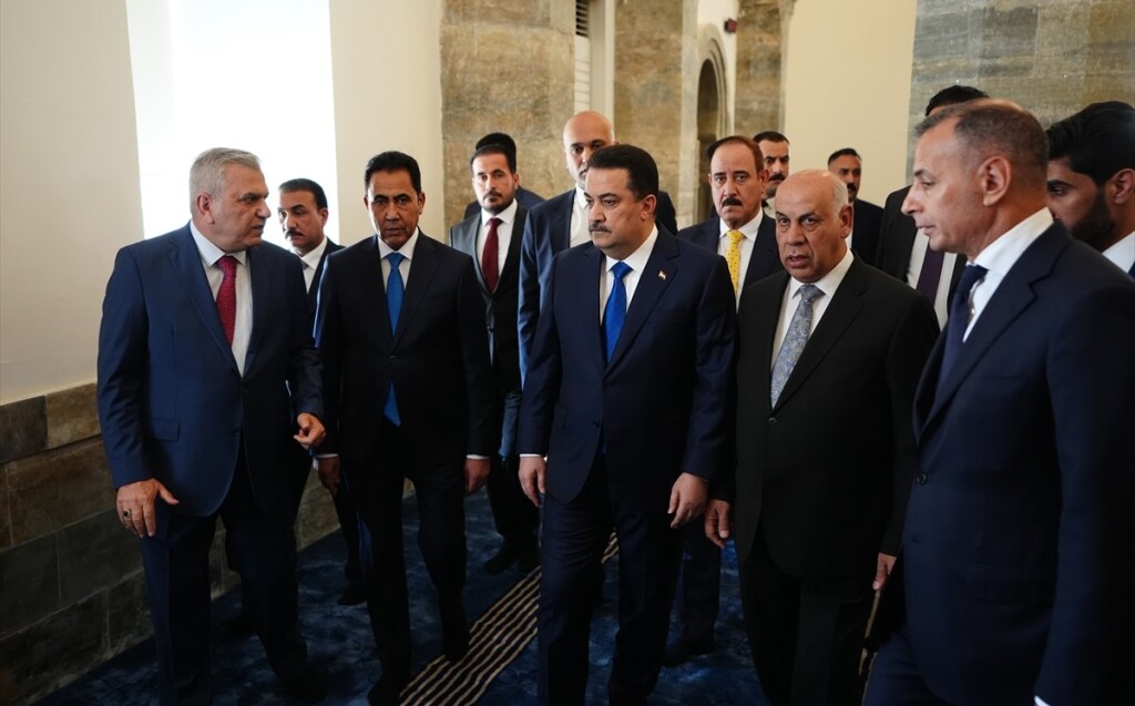 Başbakan Sudani, Musul'un tarihi ve dini simgesi Nuri Camii'nin açılışını yaptı