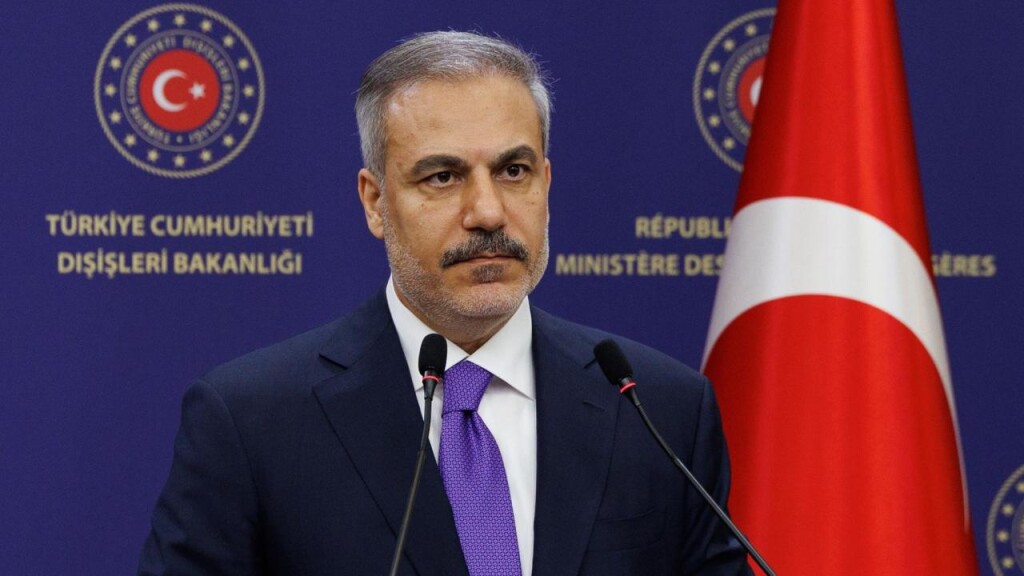 Bakan Fidan'dan diplomasi trafiği