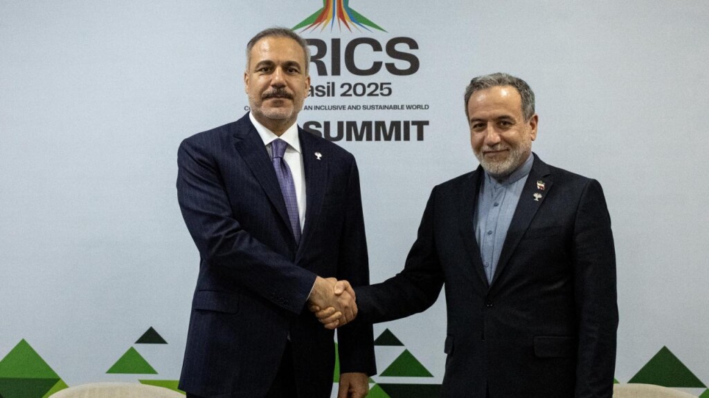 Bakan Fidan, Brezilya'da İranlı mevkidaşı Erakçi ile görüştü