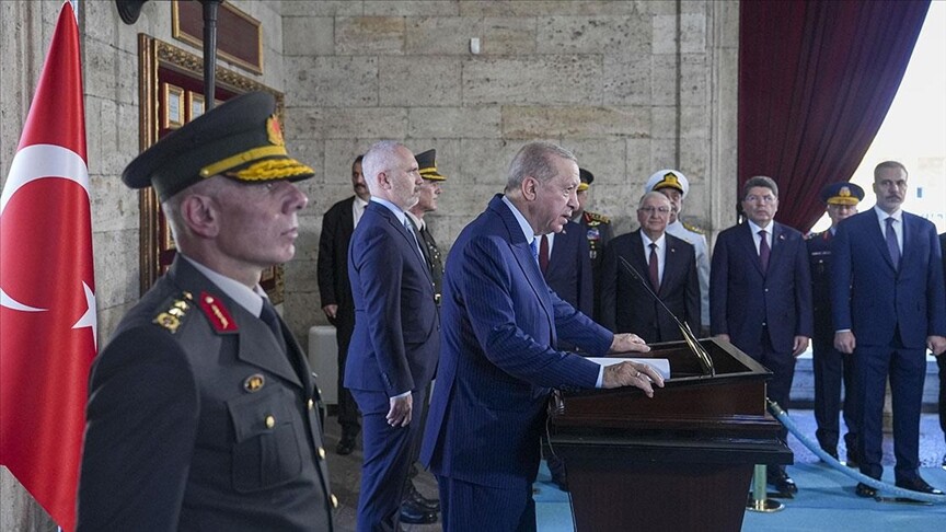 Türkiye Cumhurbaşkanı Erdoğan: Milletimizin istikbalini güvenceye alacak tarihi adımlar atıyoruz