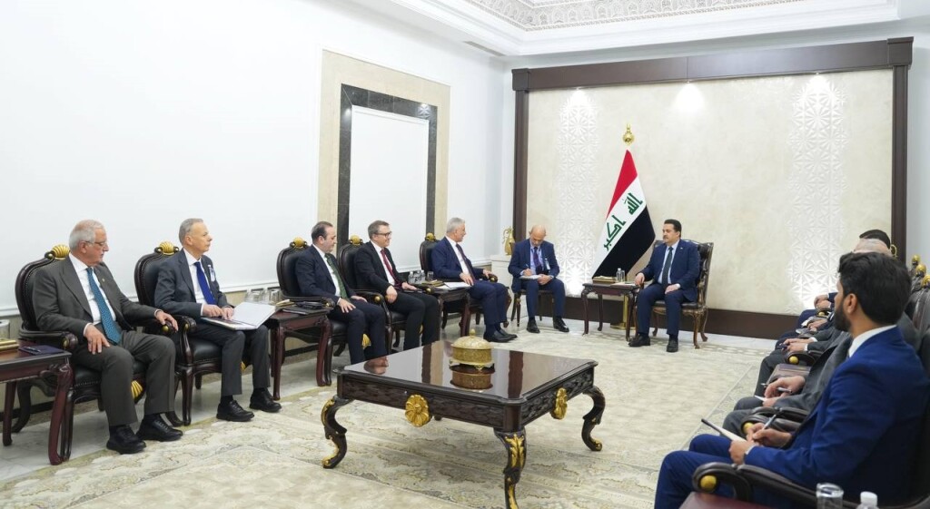 Başbakan Sudani, Bağdat'ta Türkiye Ticaret Bakanı Bolat ile görüştü