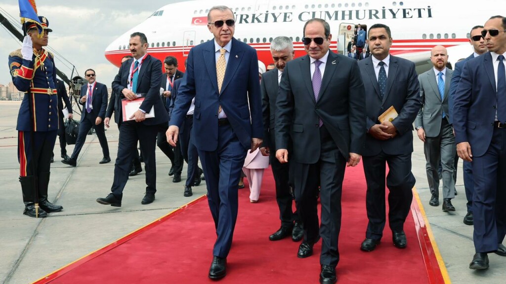 Türkiye Cumhurbaşkanı Erdoğan Mısır'da