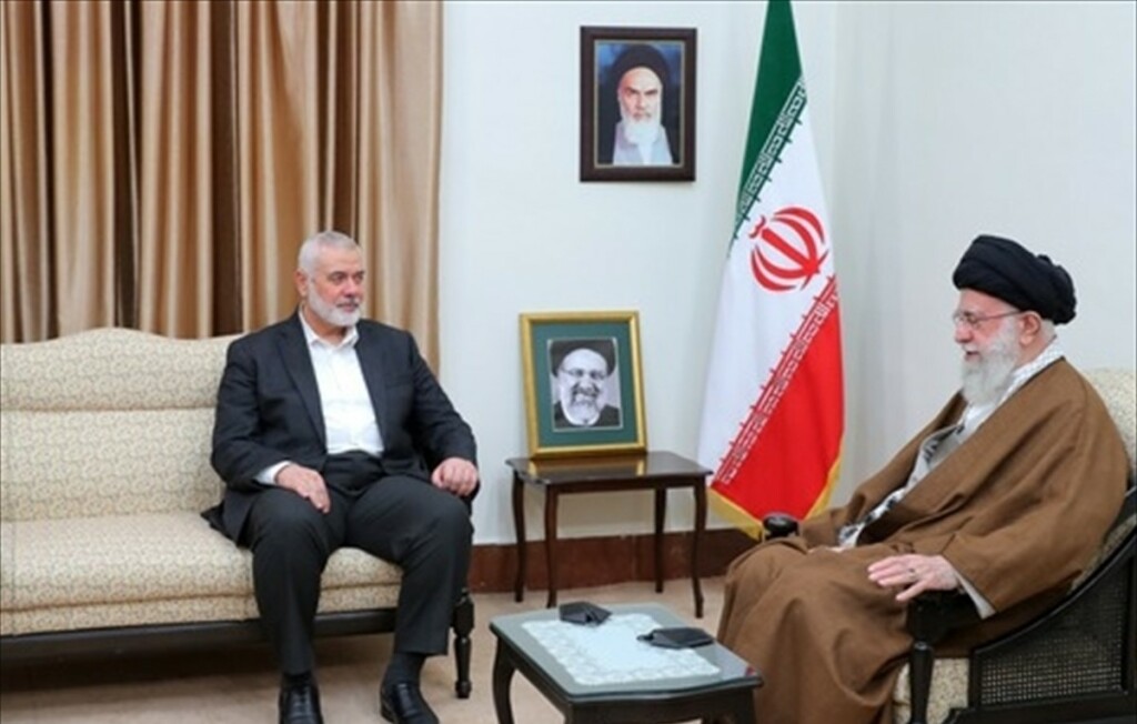 Hamas Siyasi Büro Başkanı Heniyye, İran lideri Hamaney'e taziyede bulundu