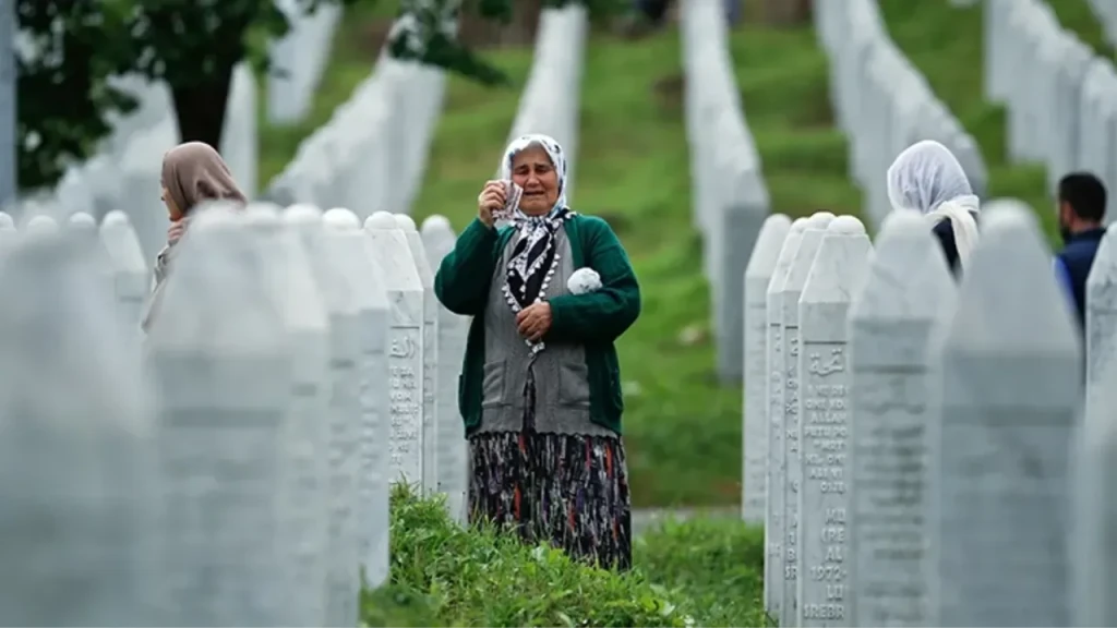 BM Genel Kurulunda kabul edilen kararla 11 Temmuz 