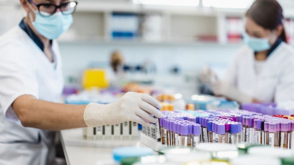 Avustralya'da alarm: 323 şişe 