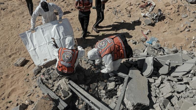 İsrail'in ateşkesi ihlal ederek Gazze'ye düzenlediği saldırılarda ölenlerin sayısı 91’e yükseldi