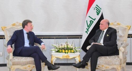 Dışişleri Bakanı Hüseyin, Hollanda Dışişleri Bakan Vekili Fink ile görüştü
