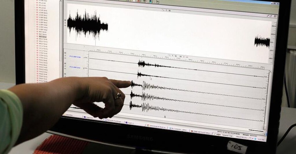 Tokyo'nun doğusunda 6,2 büyüklüğünde deprem oldu