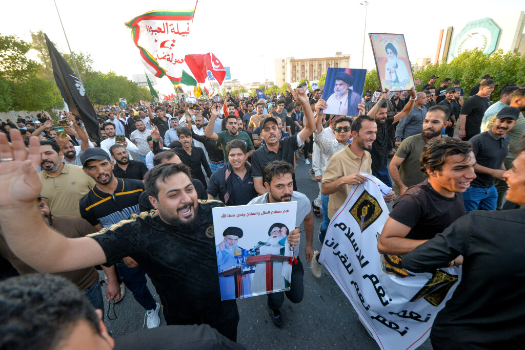 İsveç'te Kur'an-ı Kerim yakılması Irak'ta protesto edildi