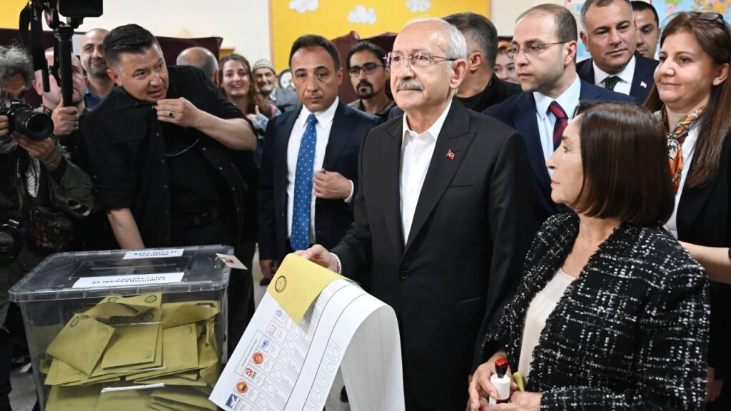 Türkiye Cumhurbaşkanı adayı ve CHP Genel Başkanı Kılıçdaroğlu oyunu kullandı