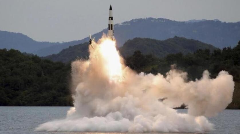 Kuzey Kore yeniden balistik füze fırlattı