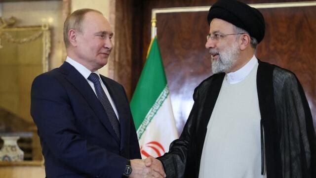 Rusya Devlet Başkanı Putin ile İran Cumhurbaşkanı Reisi telefonda görüştü