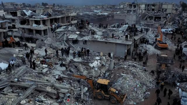 Depremler nedeniyle Suriye'de can kaybı 3 bin 574'e yükseldi